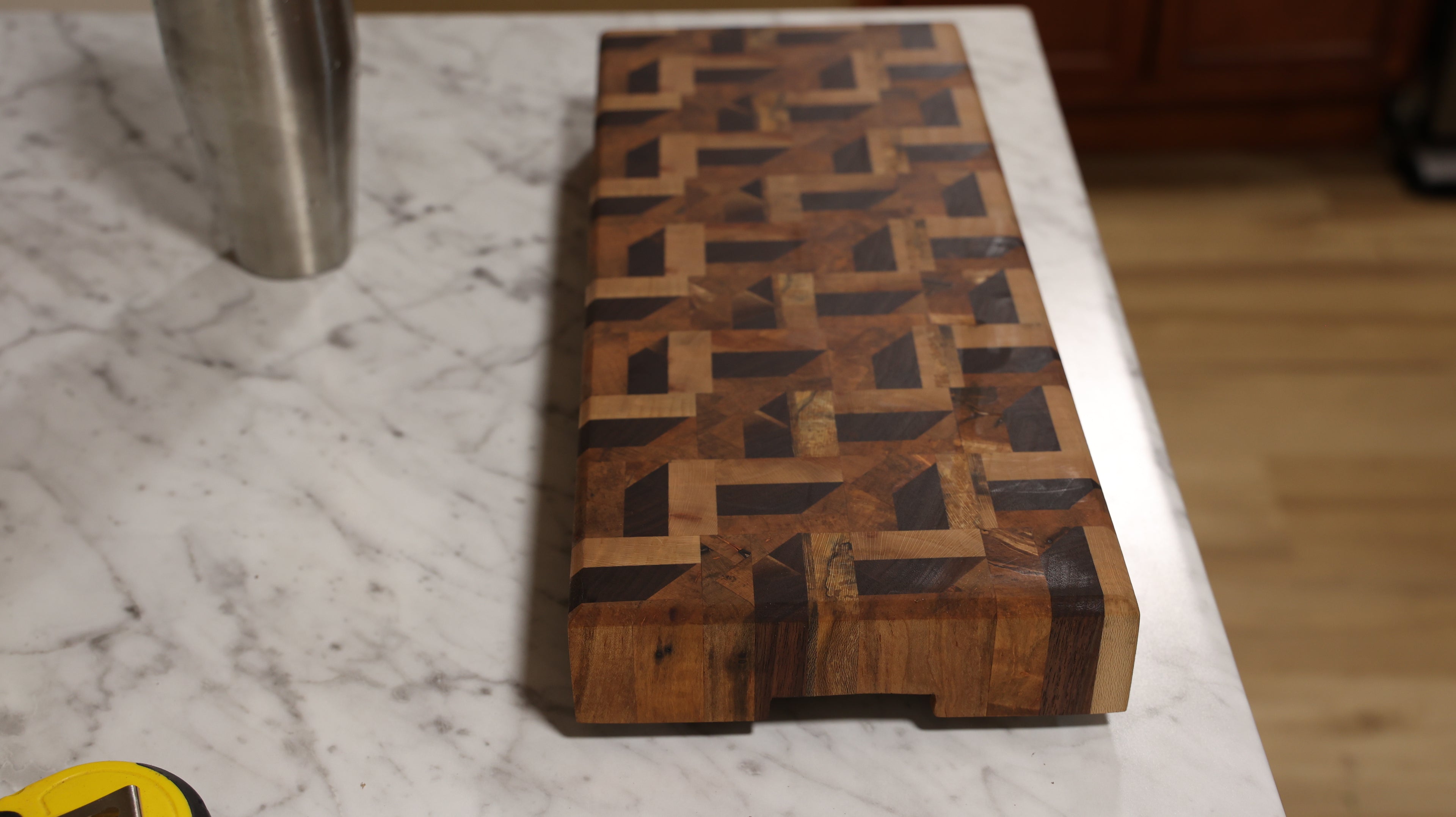 3D OPTICAL ILLUSION CHARCUTERIE CUTTING BOARD